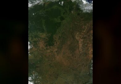 Fires speckled the landscape of central Brazil in mid -June 2016 - a sign that the rainy season has ended and that farmers and agriculturists are work