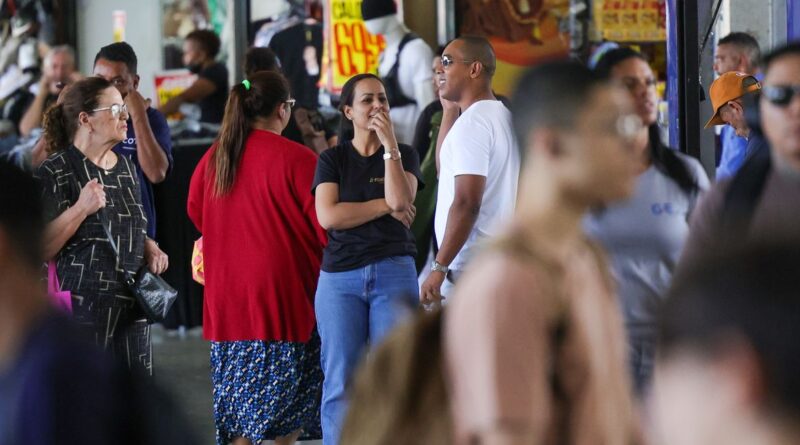 Economistas e entidades lançam iniciativa por economia voltada ao cotidiano