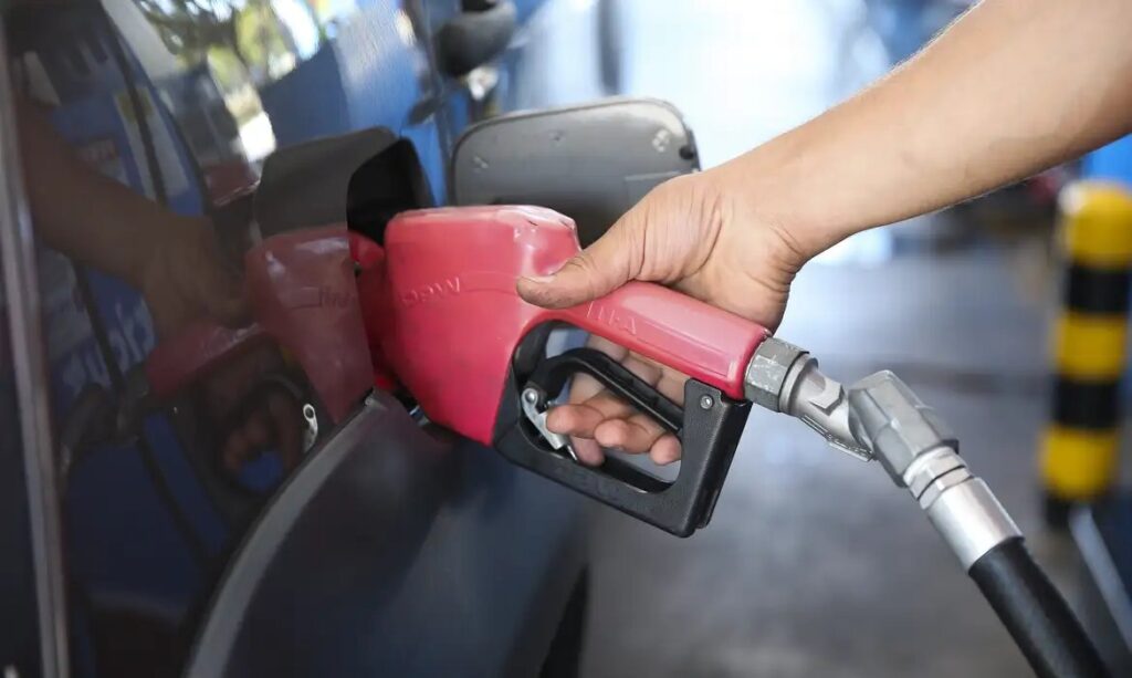 Fazenda mantém subvenção de R$ 2,12 por litro ao diesel