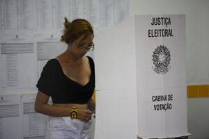 Segundo turno das eleições será em 25 de outubro