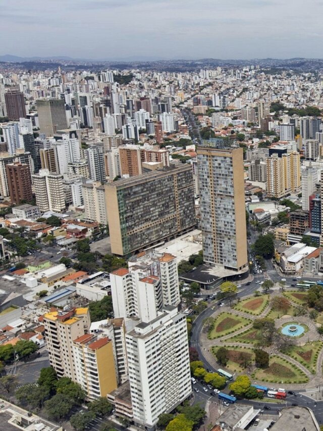 Candidatos ao governo de Minas dividem agendas nesta quinta