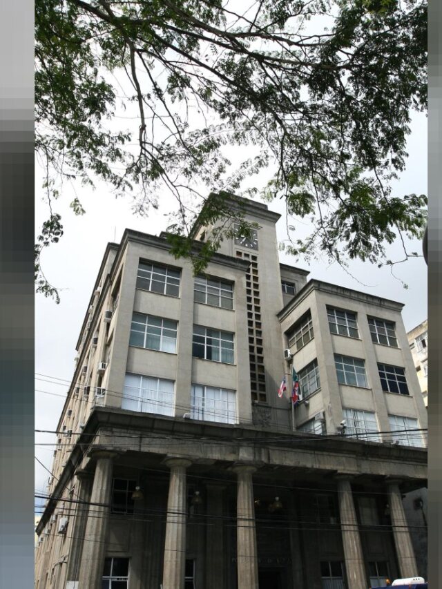 Dupla é presa na Bahia por suspeita de golpe virtual