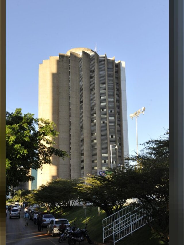 Mega-Sena acumula e pode pagar R$ 45 milhões no domingo